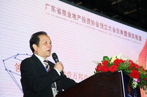 駿壹萬邦總經理關漢強致辭<br><br>