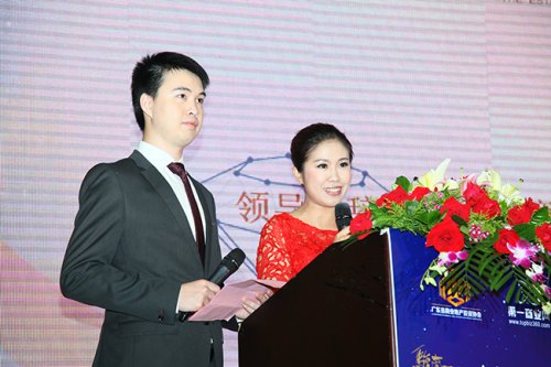 晚宴環節男女主持<br><br>